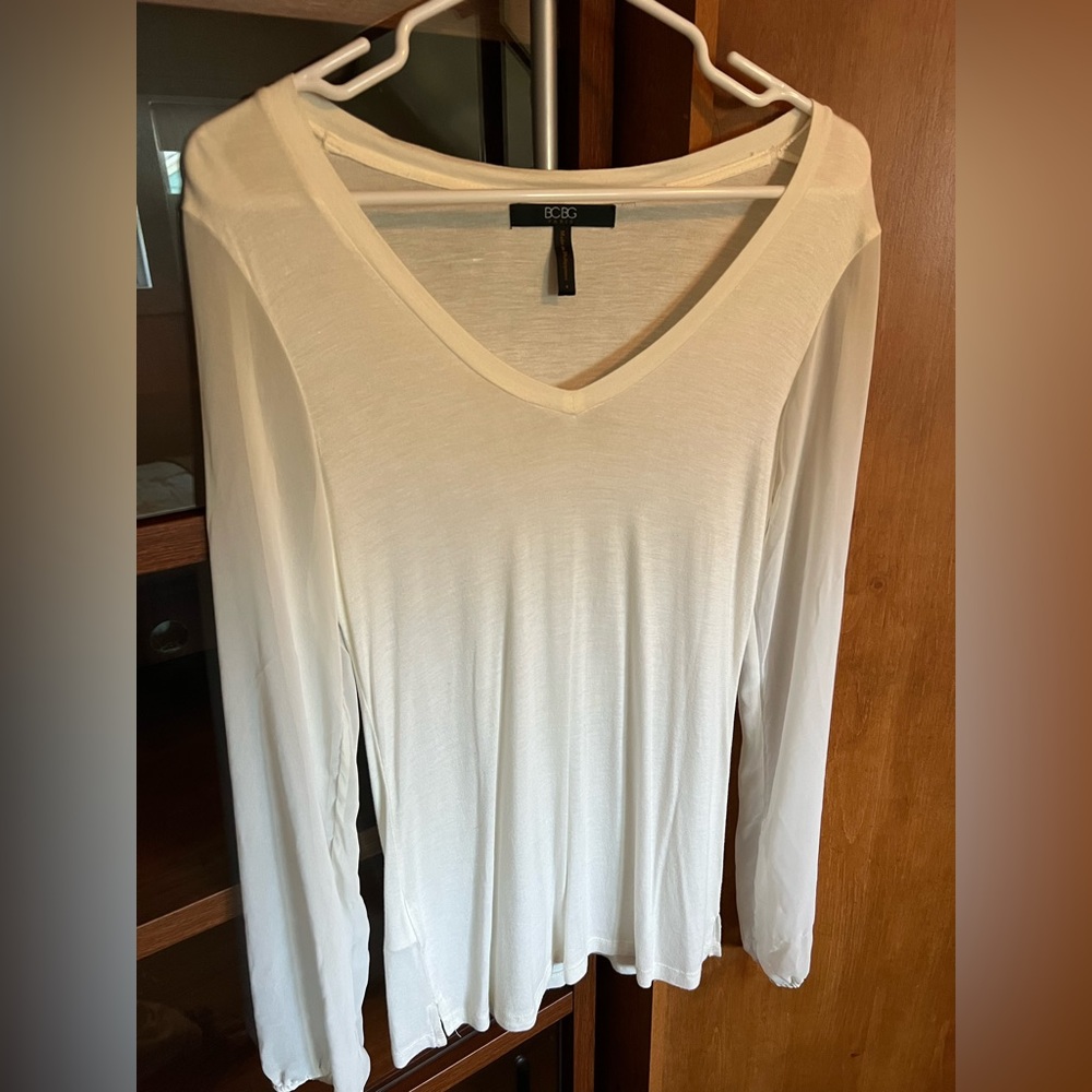 BCBG White long sleeve